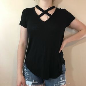 Cross cross neck tee